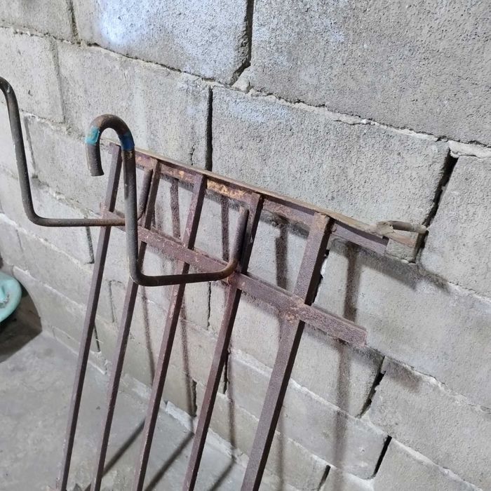 Решетки металлические на окна, балконы, заборы б/у