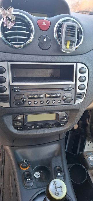 Radio cd CLARION 206 307 Partner Berlingo c2 c3 c4 peugeot citroen + VIN