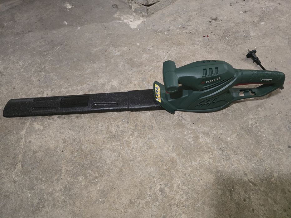 Nożyce elektryczne Parkside do żywopłotów