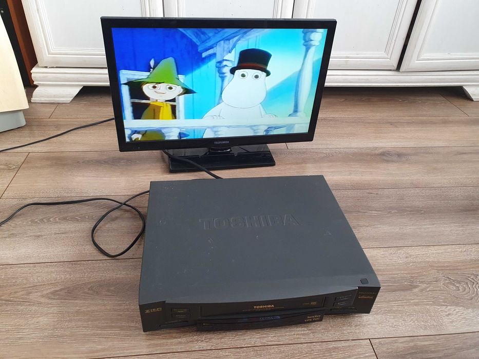 Magnetowid toshiba V-728g wideo vhs