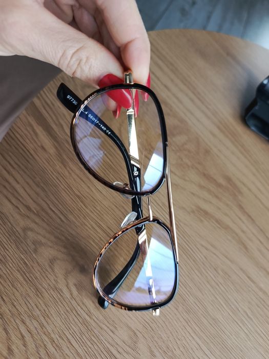 Nowe oprawki premium