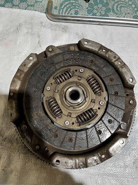 Зчеплення Lanos 1.5 сцепление маховик корзина диск