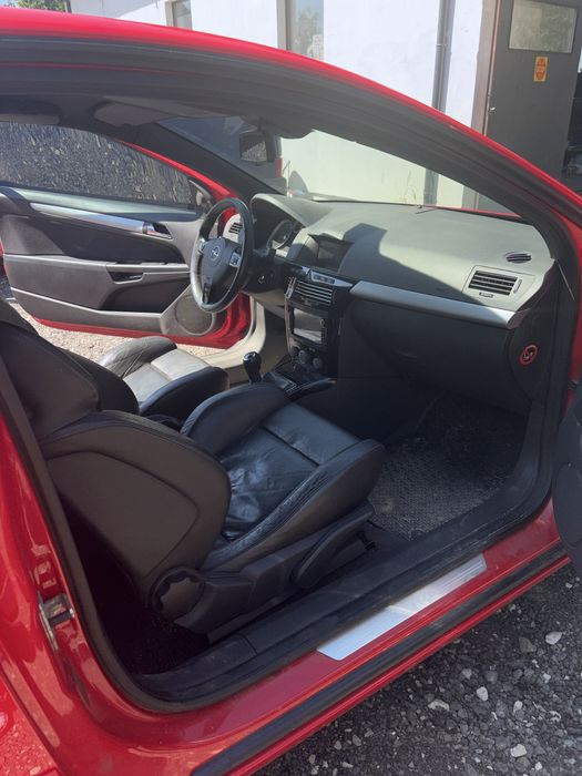 opel astra GTC 2008r
