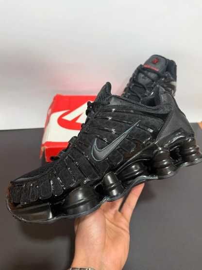 Pasuje bardzo dobrze do ubrań. Rozmiar.36