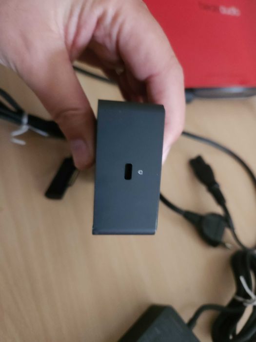 Microsoft Surface Dock441080416253388803
