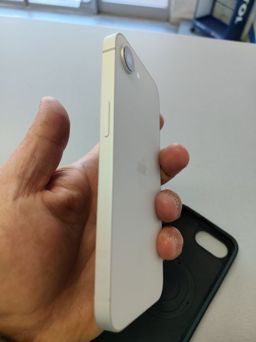 Iphone 16e branco