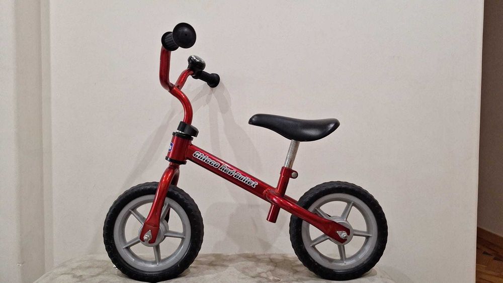 Bicicleta sem pedais - Chicco Red Bullet