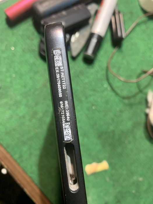 Планшет делл dell бу розбился включаетца  на запчасти