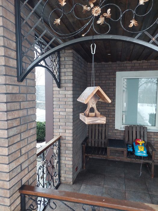 Годівничка для птахів,кормушка