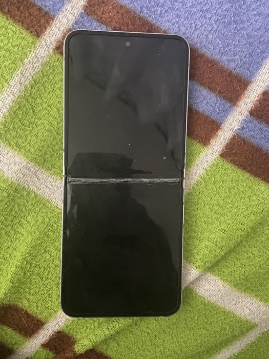 Iphone 14 pro | samsung s24 ultra | samsung z flip
