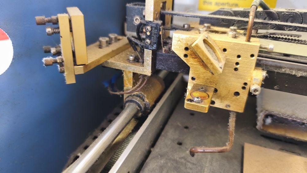 Troco máquina laser por impressora 3d