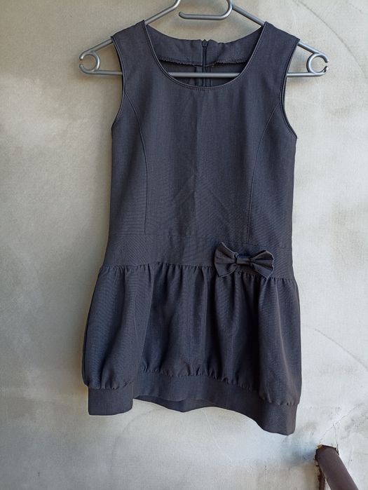 Sukienka ok 128 bobmerka stan idealny