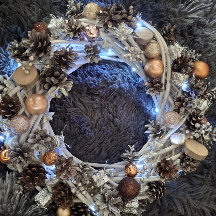 Duże świąteczne świecące Wianki