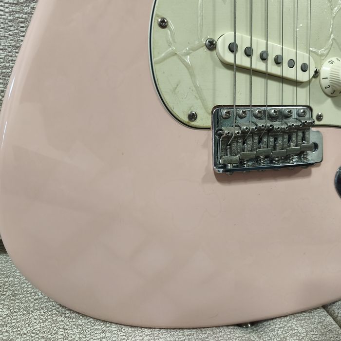 Guitarra Fender Classic Series '60s Stratocaster Shell Pink 2004