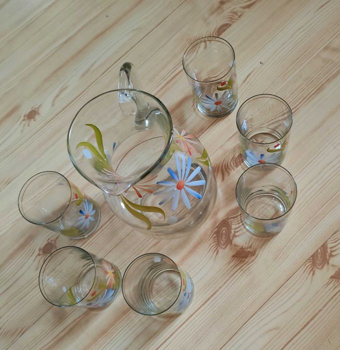 Dzbanek + 6 szklanek. PRL. Nieużywane.