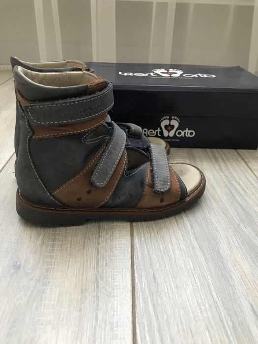 Шкіряні сандалі Rest orto, розмір 28