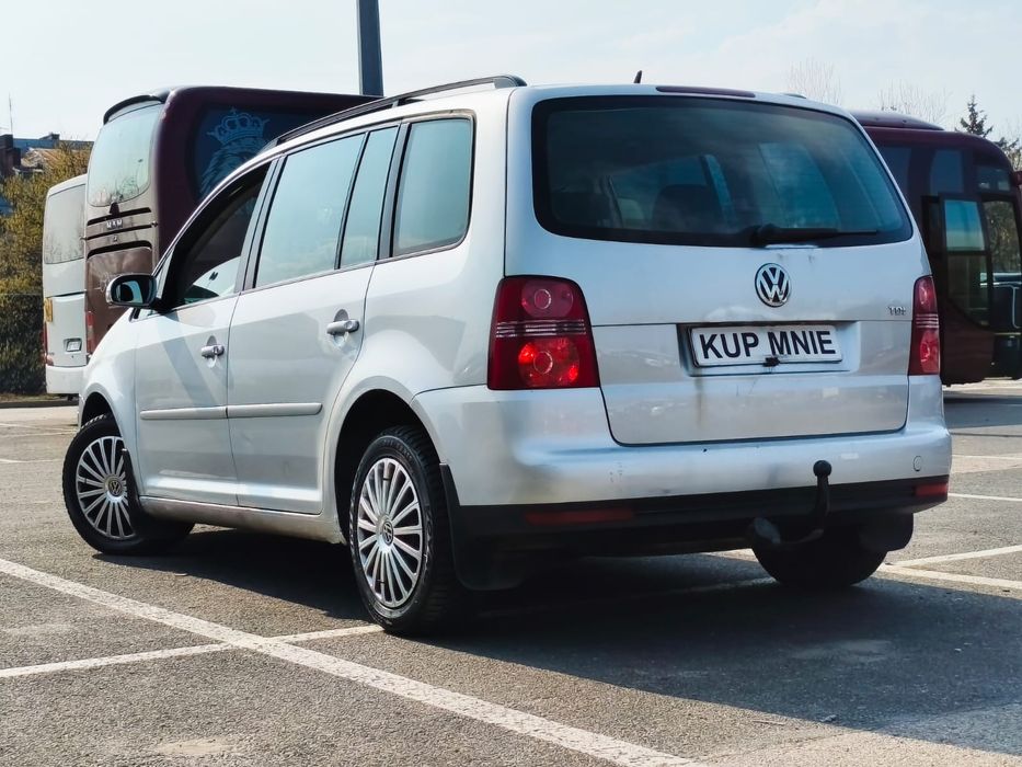 Volkswagen Touran 1.9D // 2010 // Lift // Klima // Hak // Zamiana //