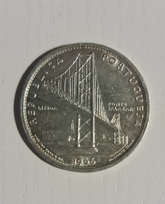 Moeda Comemorativa 20 Escudos 1966 Prata