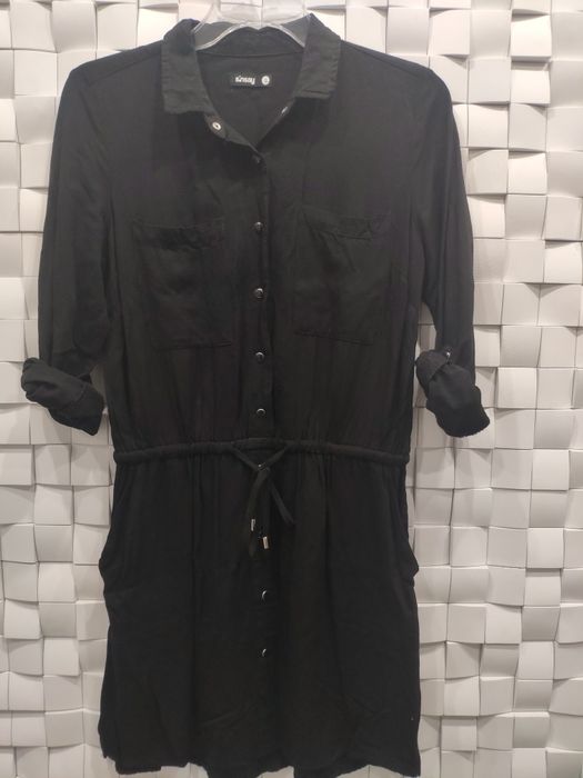 Sukienka damska z kieszeniami