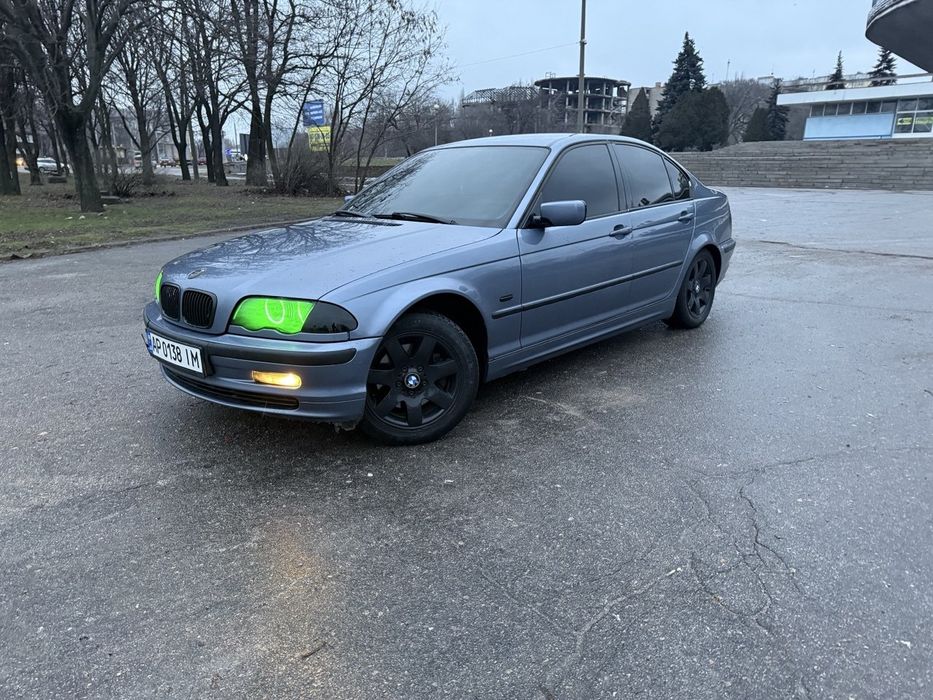 BMW 325i xDrive 2.5 бензин