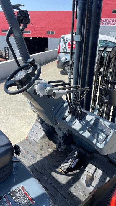 Empilhador Eléctrico Heli 25 G2 Series