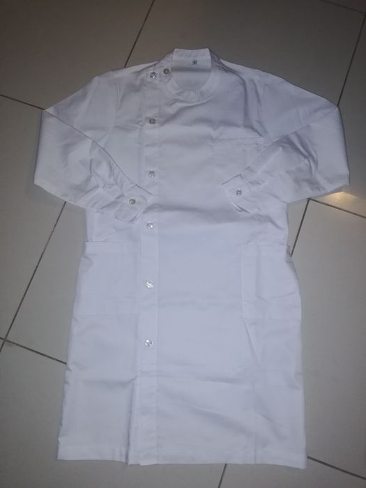 Bata de médico/enfermeiro - nova