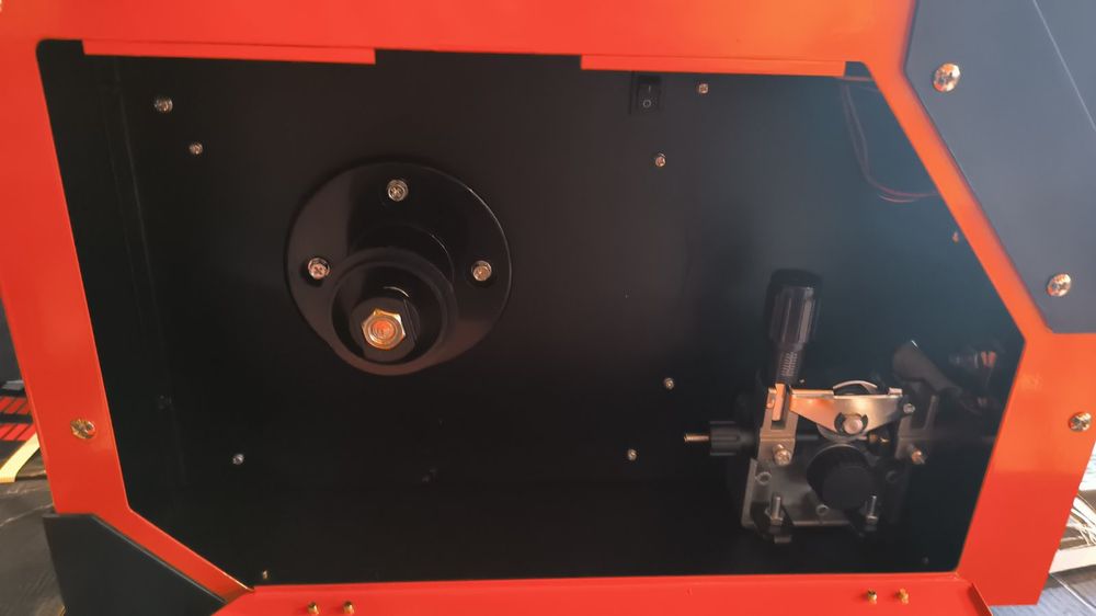 Сварочный полуавтомат Tekhmann TWI-305 MIG|еврорукав/метал прот/инверт