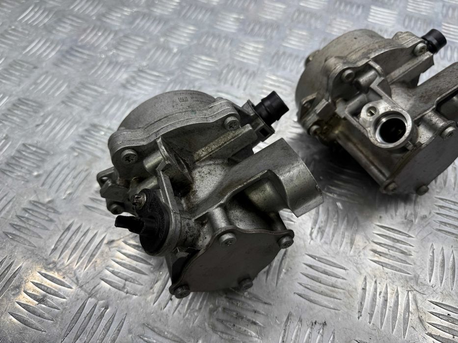 Насос вакуумный BMW N55B30  11668618897