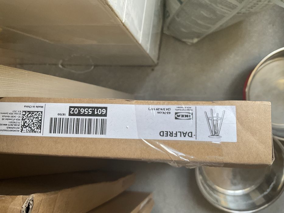 4 Bancos Ikea novos