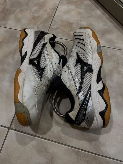 Mizuno кросівк