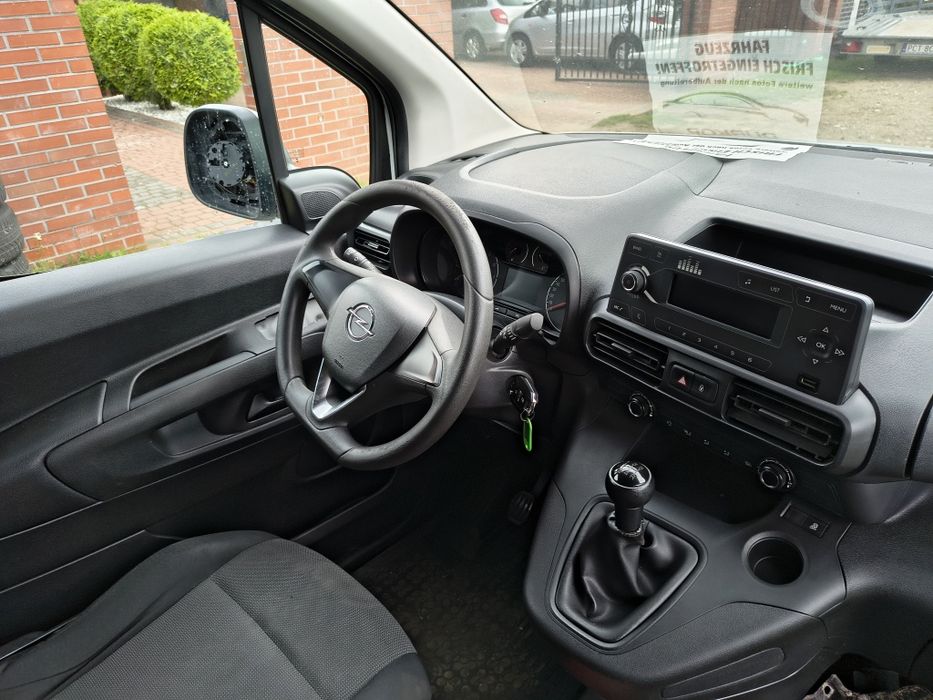 Opel Combo E 2019 1.5cdti  klima ,uszkodzony z Niemiec!