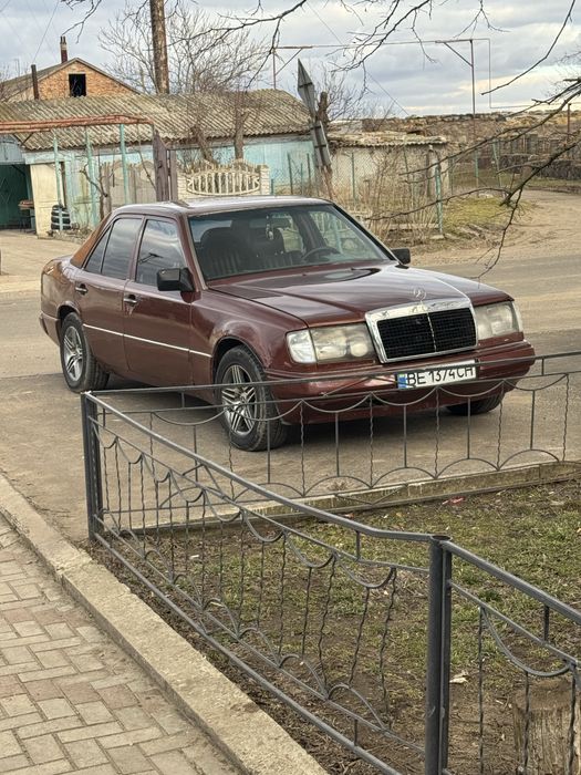 Мерседес W124 газ бензин связь с хозяином есть