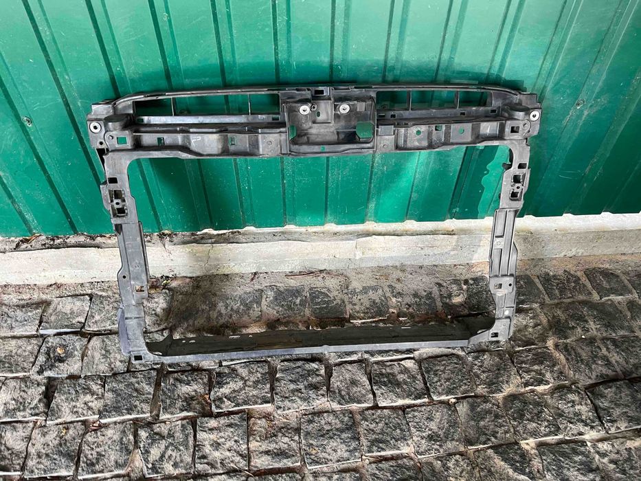 Панель передняя телевизор VW Passat B8 Volkswagen Passat B8 от2014-гг