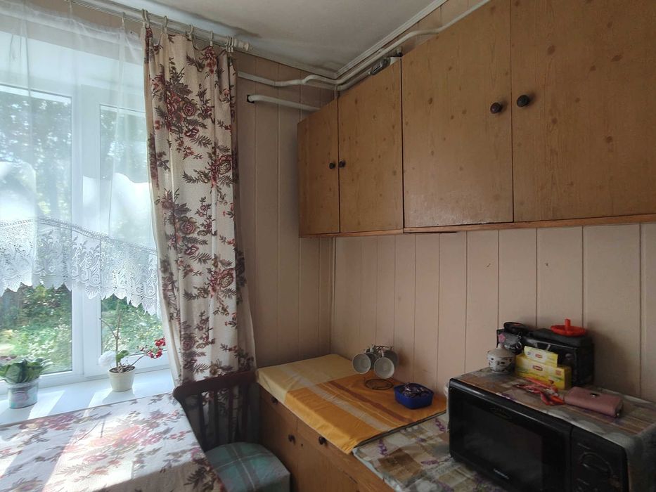 Трикімнатна квартира з автономним опаленням в районі ДЕУ