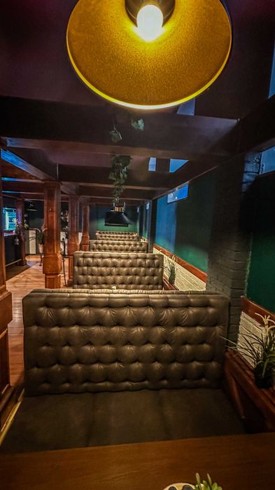 Loże zabudowy kanapy restauracyjne