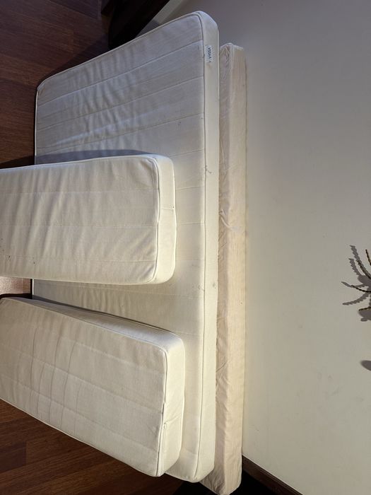 Cama dupla de solteiro