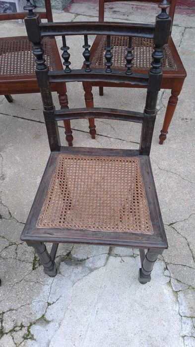 Lote de Cadeiras antigas em palhinha