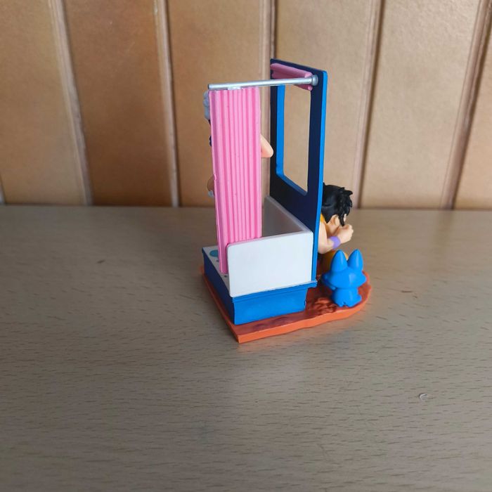 Boneco Figura Dragon Ball Yamcha e Bulma no Banho