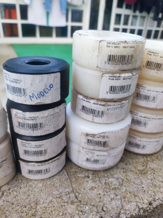 Lote de rodas e casquilhos