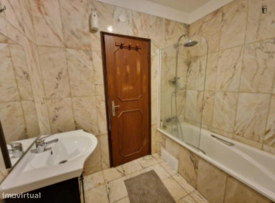 Quarto - localizado em Bonfim Porto