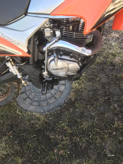 Мотоцикол Геон x-Road Ендуро 200