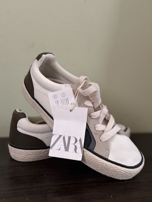 Нові дитячі кеди від Zara