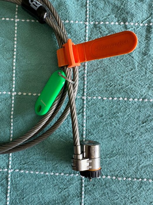 2x Lock / Cabo de segurança Kensington MicroSaver