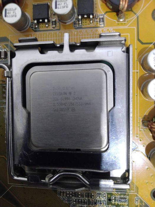 Материнки AsusP5GV-MX+Celeron 2,53GHz і AsusP5GPL-X SE+Pentium4 3,0GHz