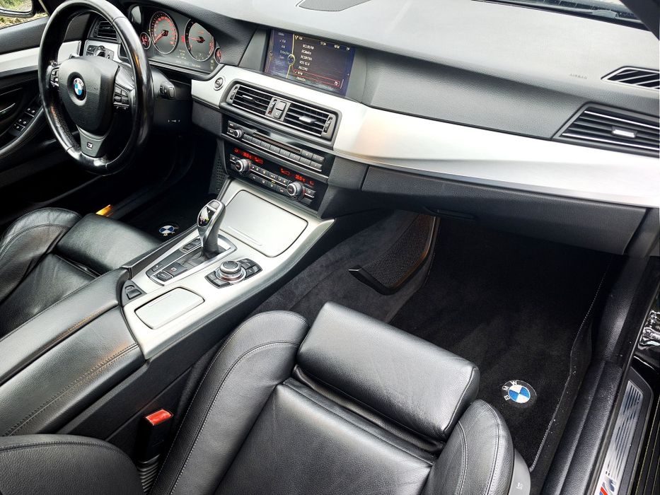 Bmw 520d pack M muito estimada