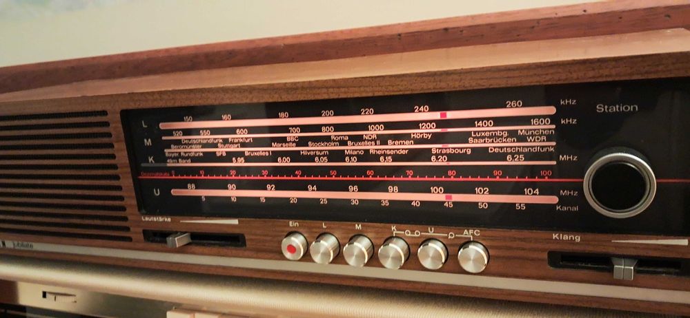 Rádio Telefunken JUBILATE 501 (rádio antigo de 1973)