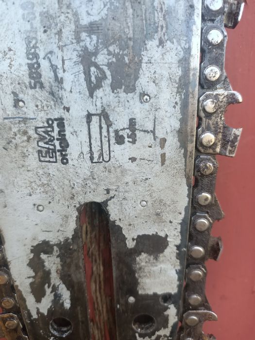 Prowadnice z łańcuchami i prowadnica