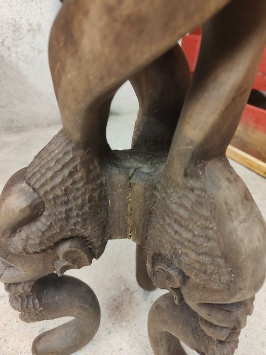 Banco Madeira (feito em Moçambique)