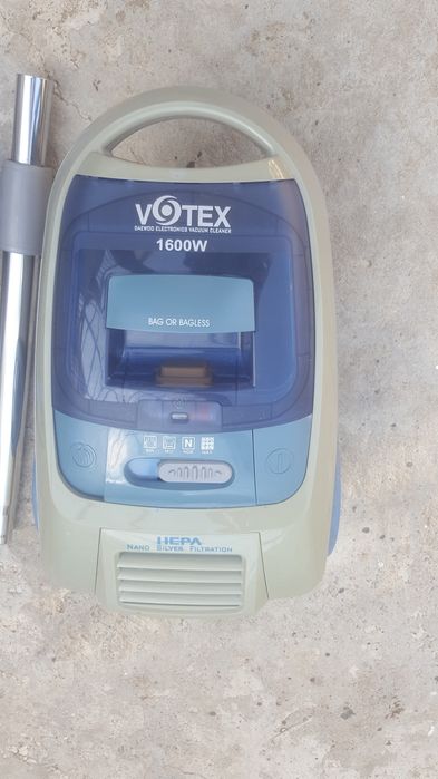 Aspirador sem saco só utilizando uma vez como novo