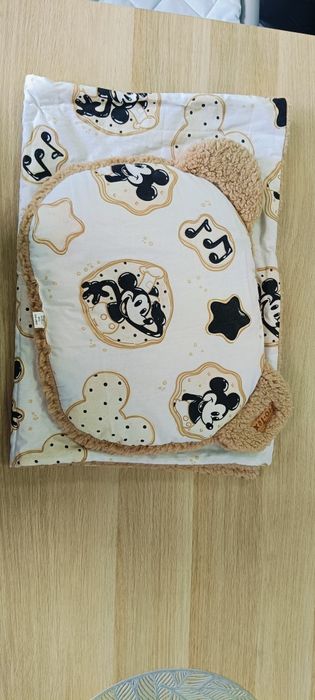 Zestaw kocyk 50x70 poduszka miś Teddy myszka Miki